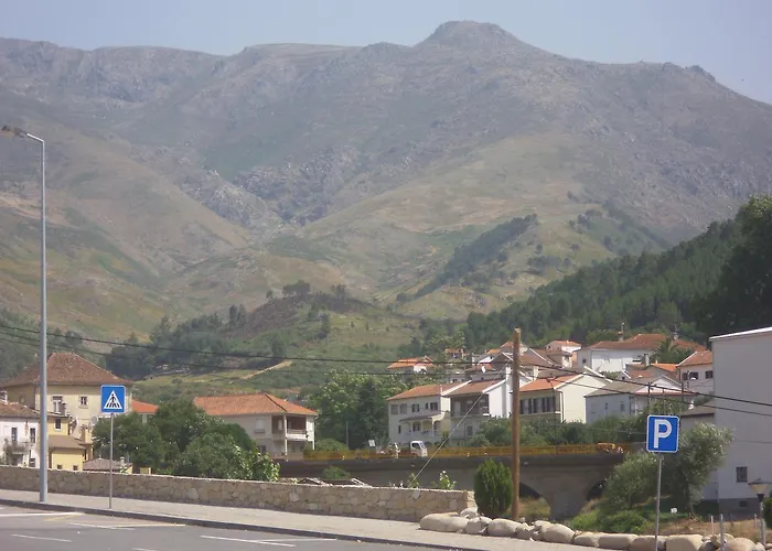 Pensao Estrela * ウニャイス・ダ・セーラ